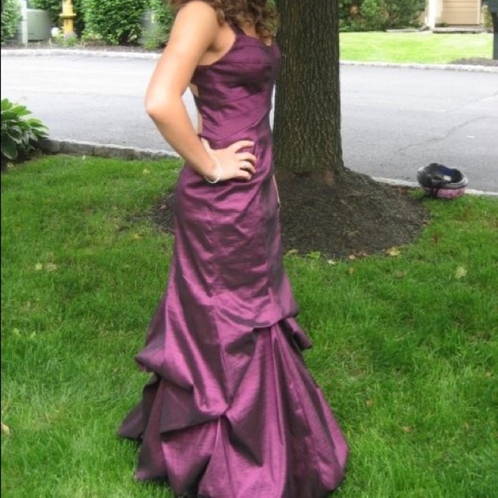 Jessica McClintock gown